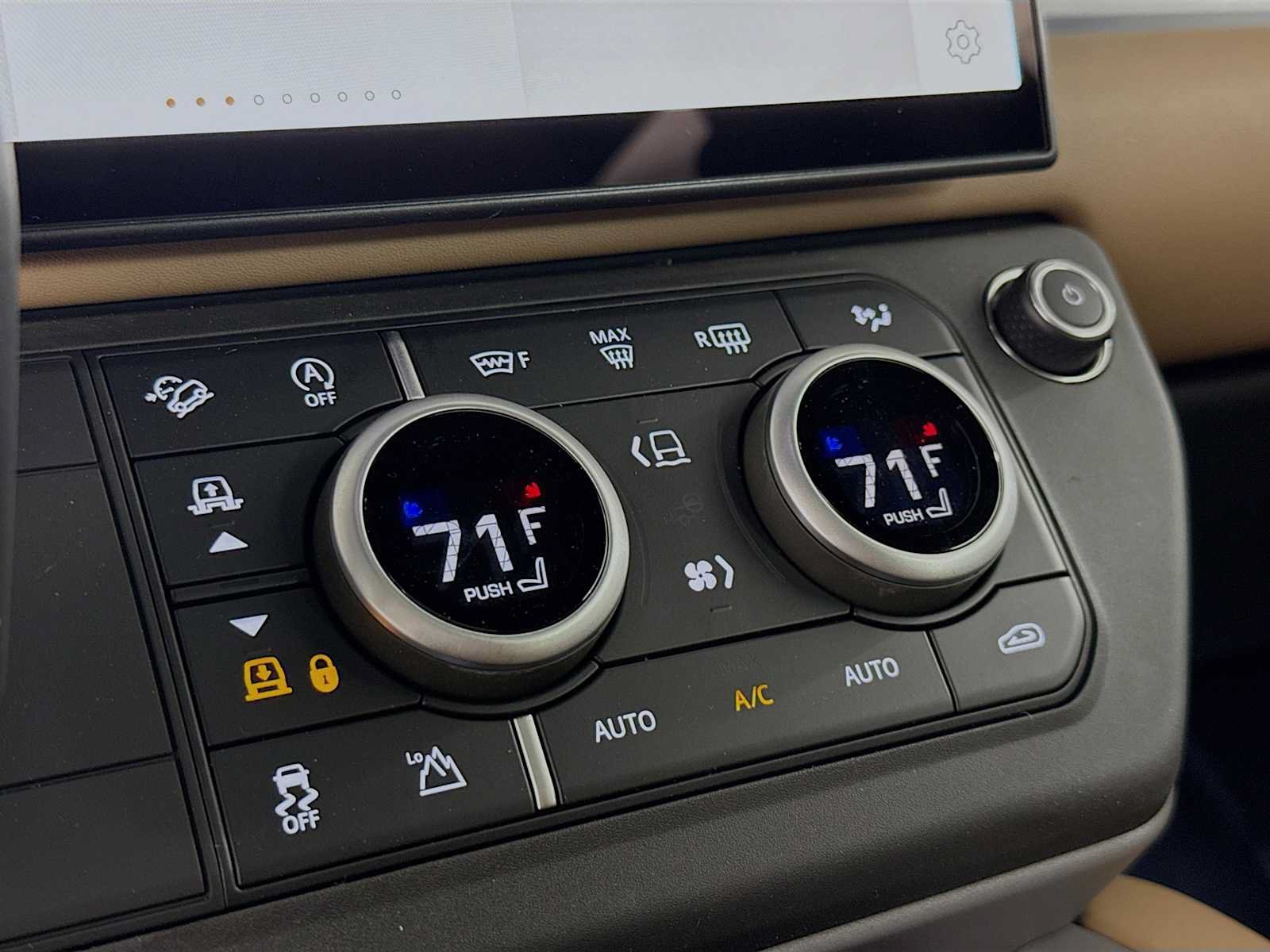 New 2026 Land Rover Defender 130 V8 AWD/4WD image 17