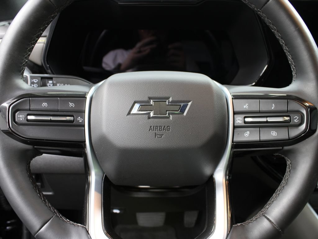 Used 2026 Chevrolet Colorado ZR2 w/ Technology Package AWD/4WD image 60