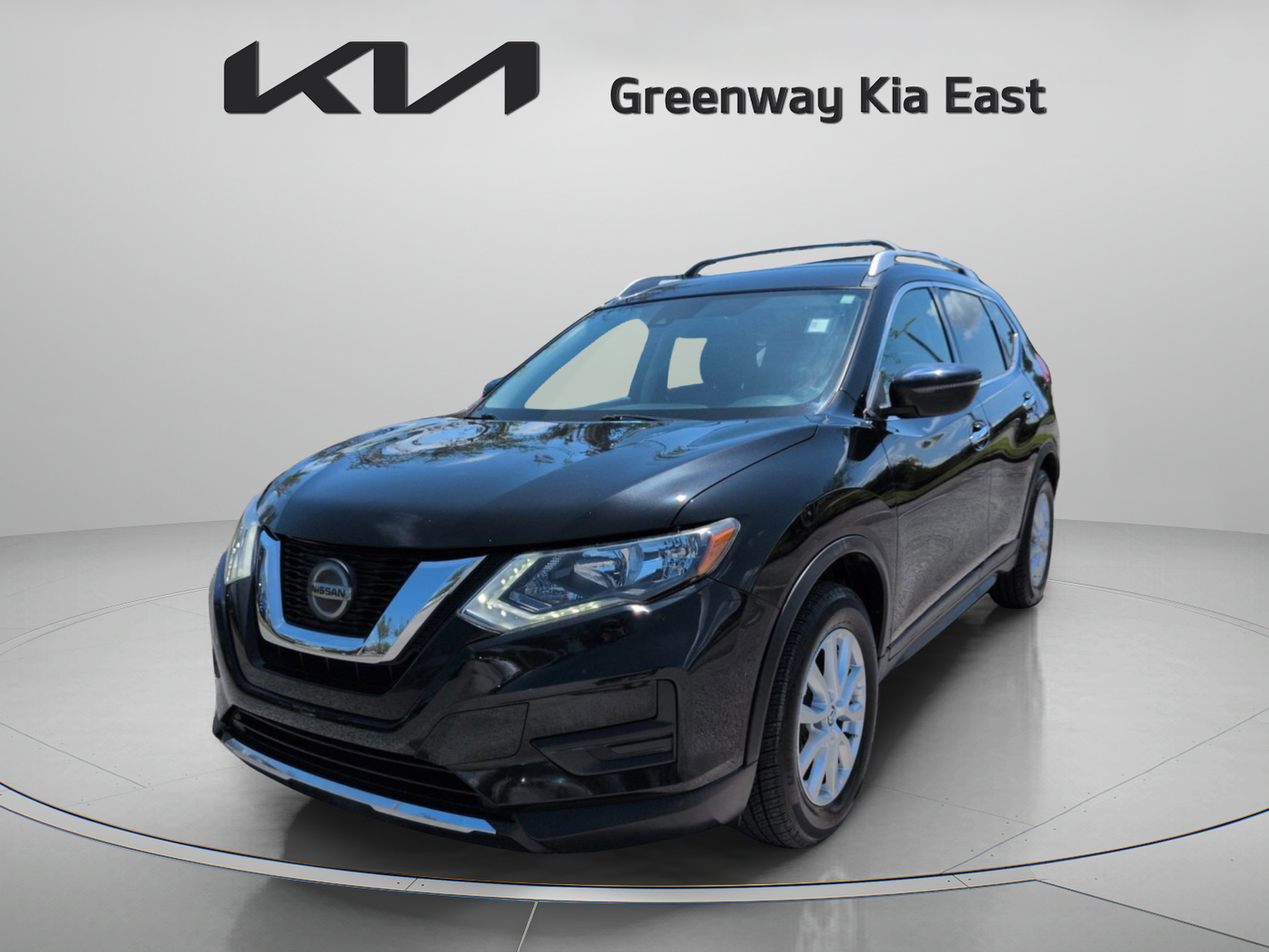 Used 2020 Nissan Rogue SV FWD image 10