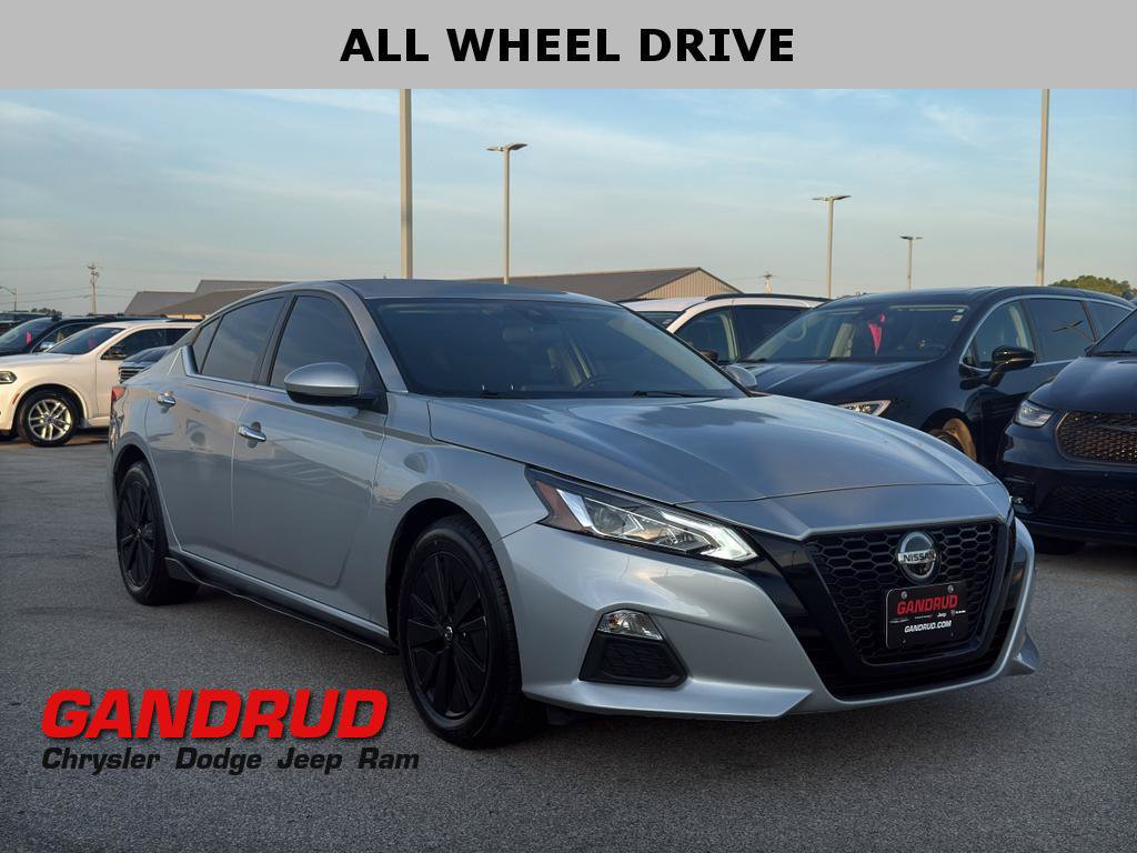 Used 2022 Nissan Altima 2.5 SV