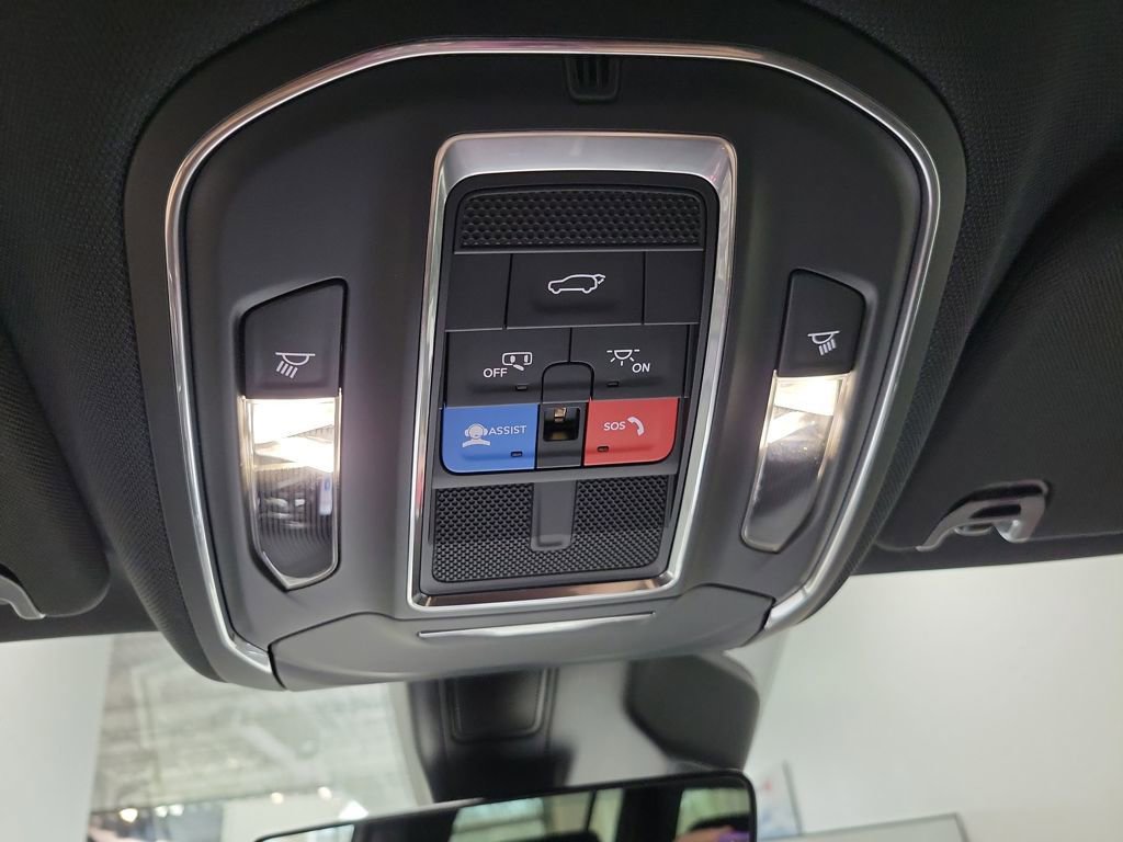 New 2026 Jeep Grand Wagoneer Limited AWD/4WD image 19