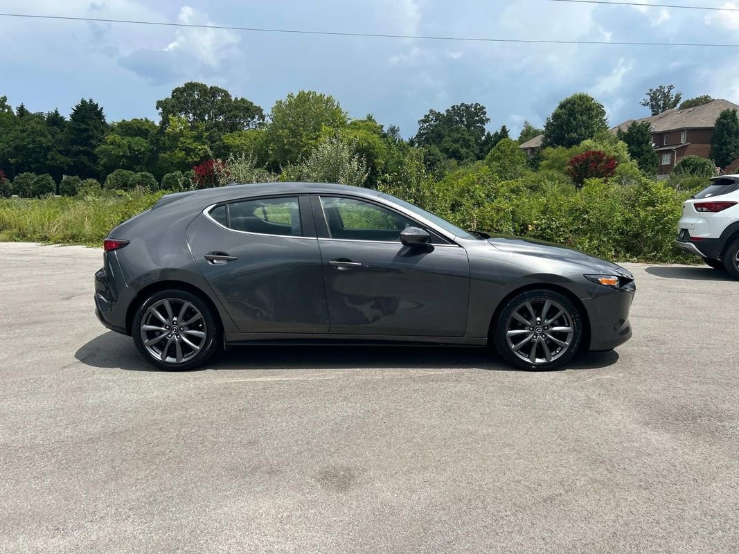 Used 2019 MAZDA MAZDA3 AWD Hatchback w/ Preferred Pkg image 2