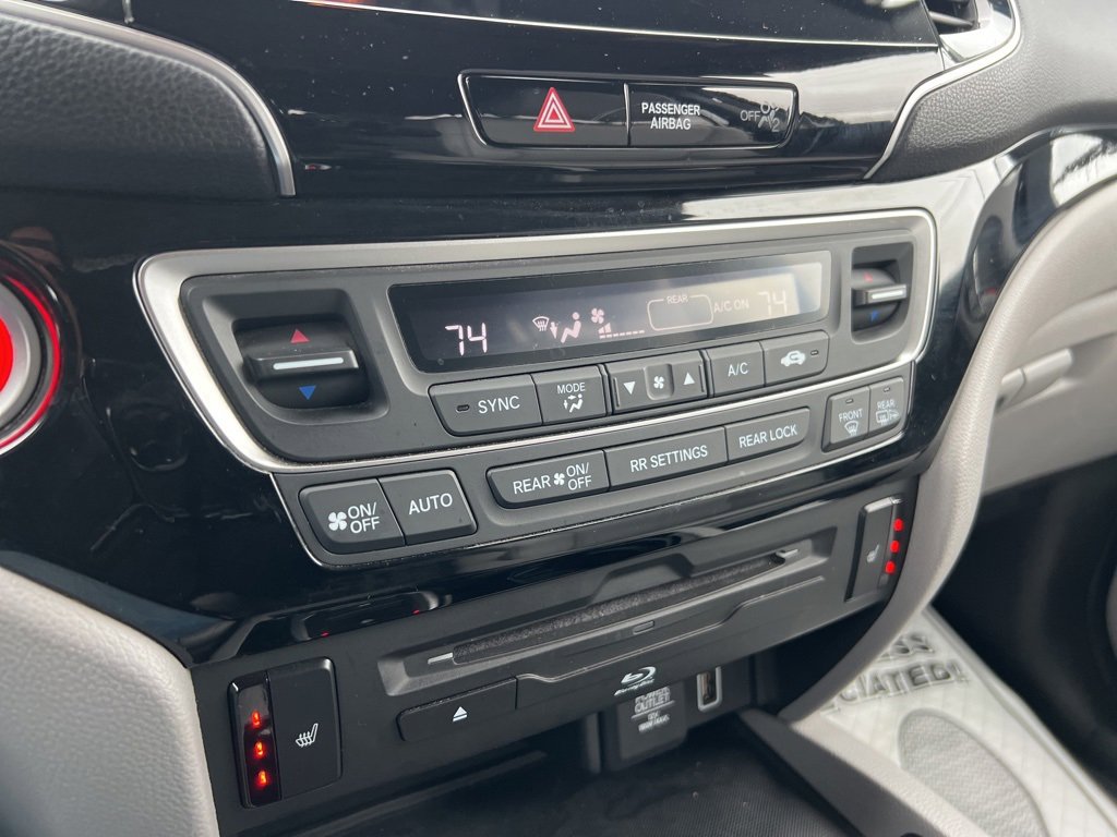 Used 2019 Honda Pilot Touring image 10