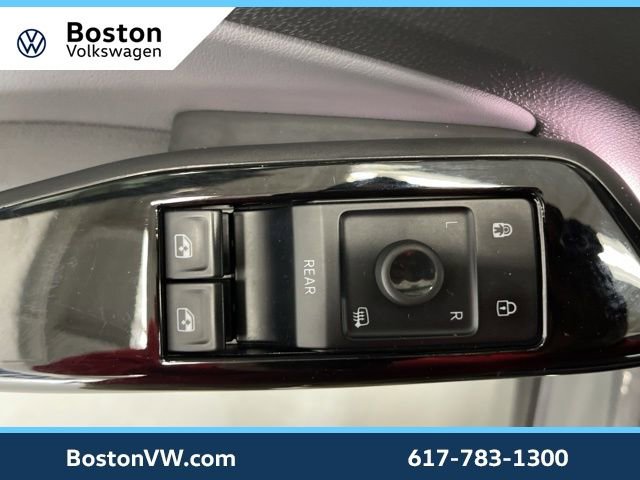 Used 2023 Volkswagen ID.4 Pro S image 28