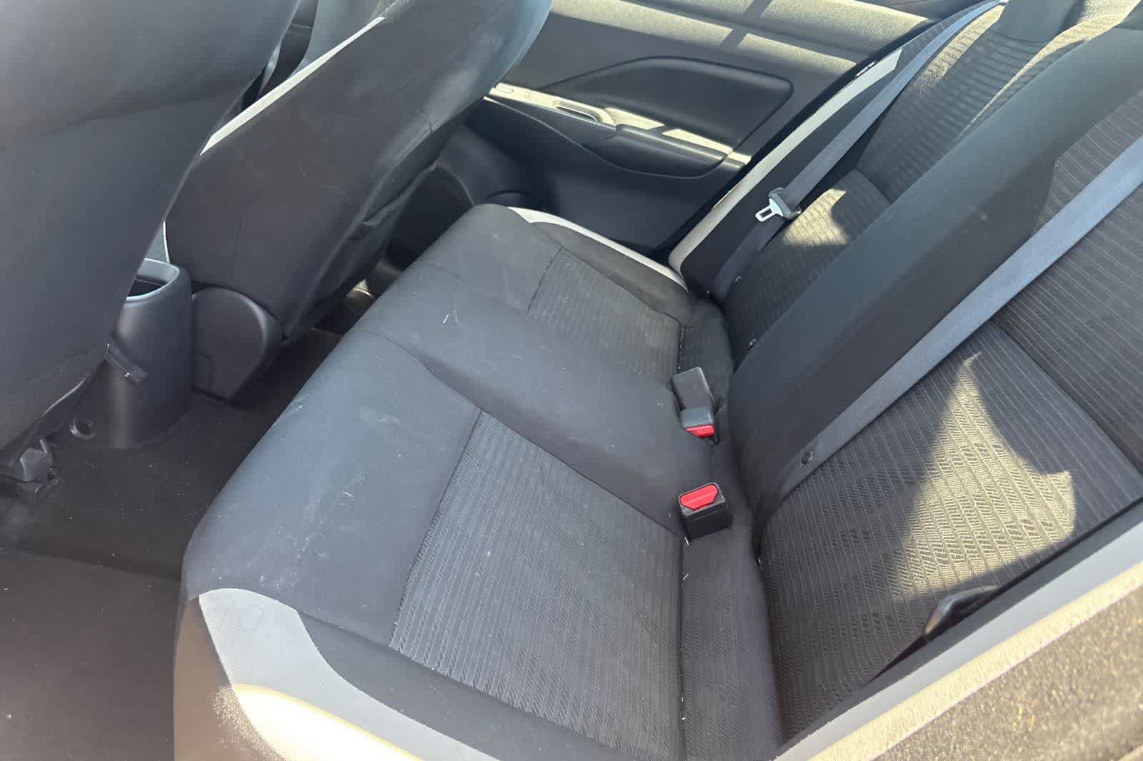 Used 2020 Nissan Versa SV FWD image 5