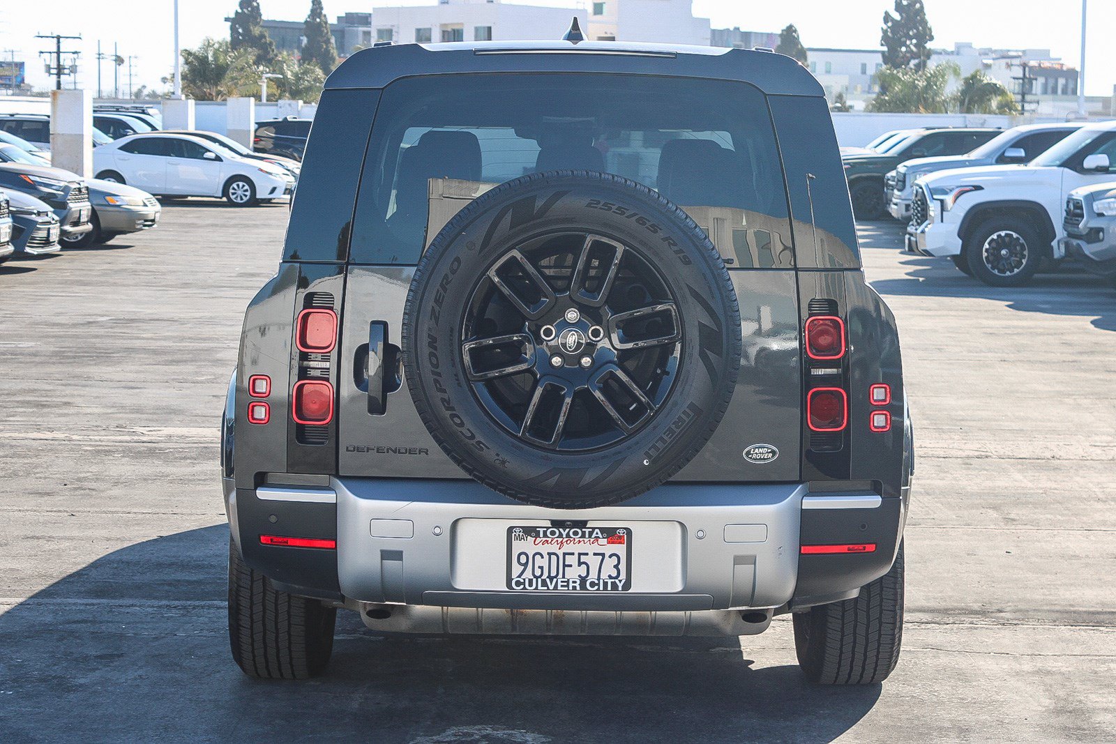 Used 2023 Land Rover Defender 130 S AWD/4WD image 8