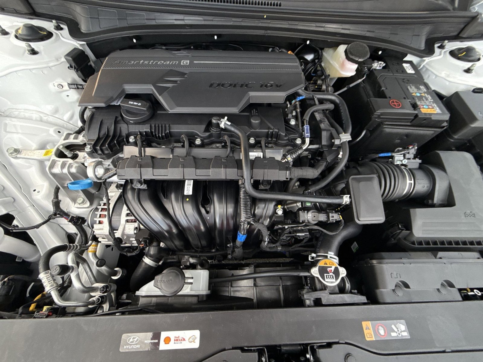 New 2026 Hyundai Elantra Limited w/ Cargo Package FWD image 28