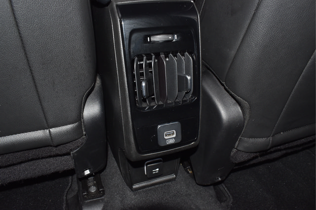 Used 2025 Jeep Compass Limited AWD/4WD image 19