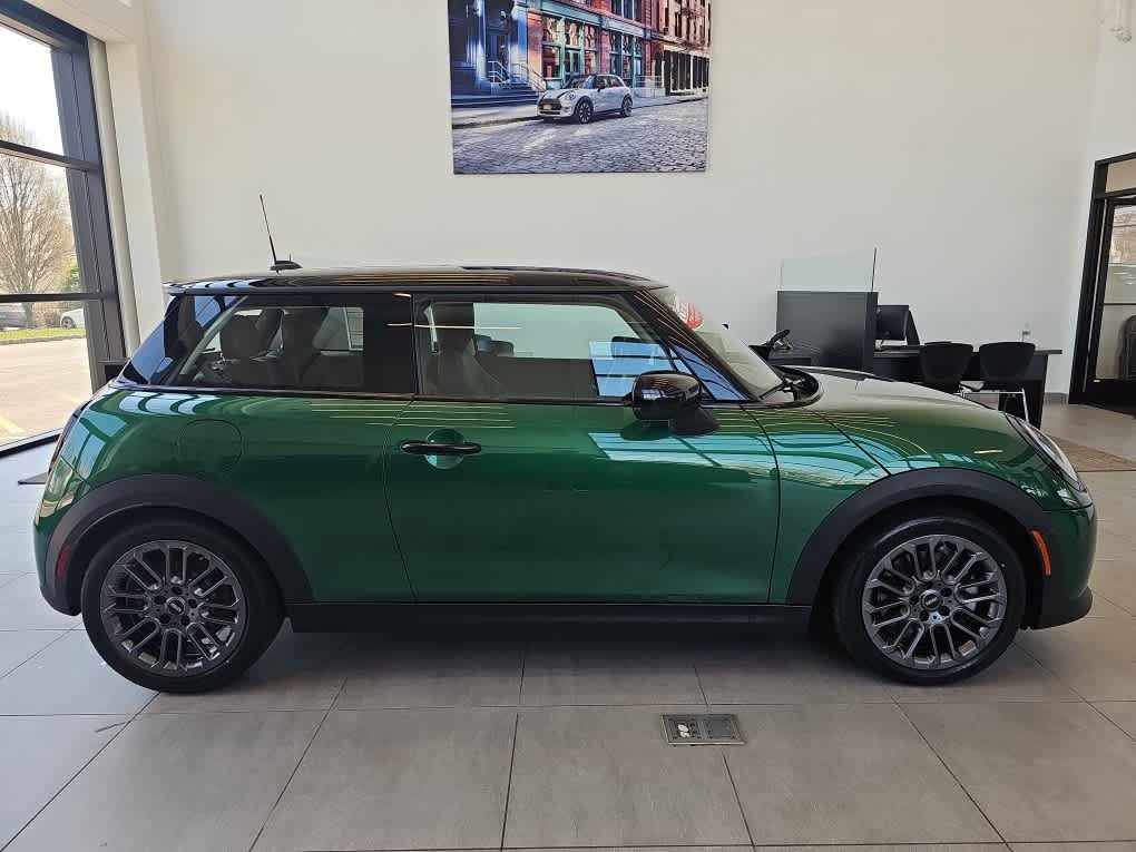 Certified 2025 MINI Cooper S image 11