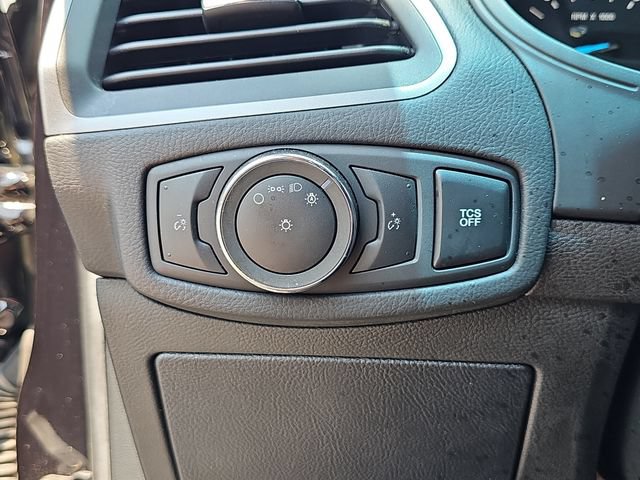 Used 2020 Ford Edge SE FWD image 30