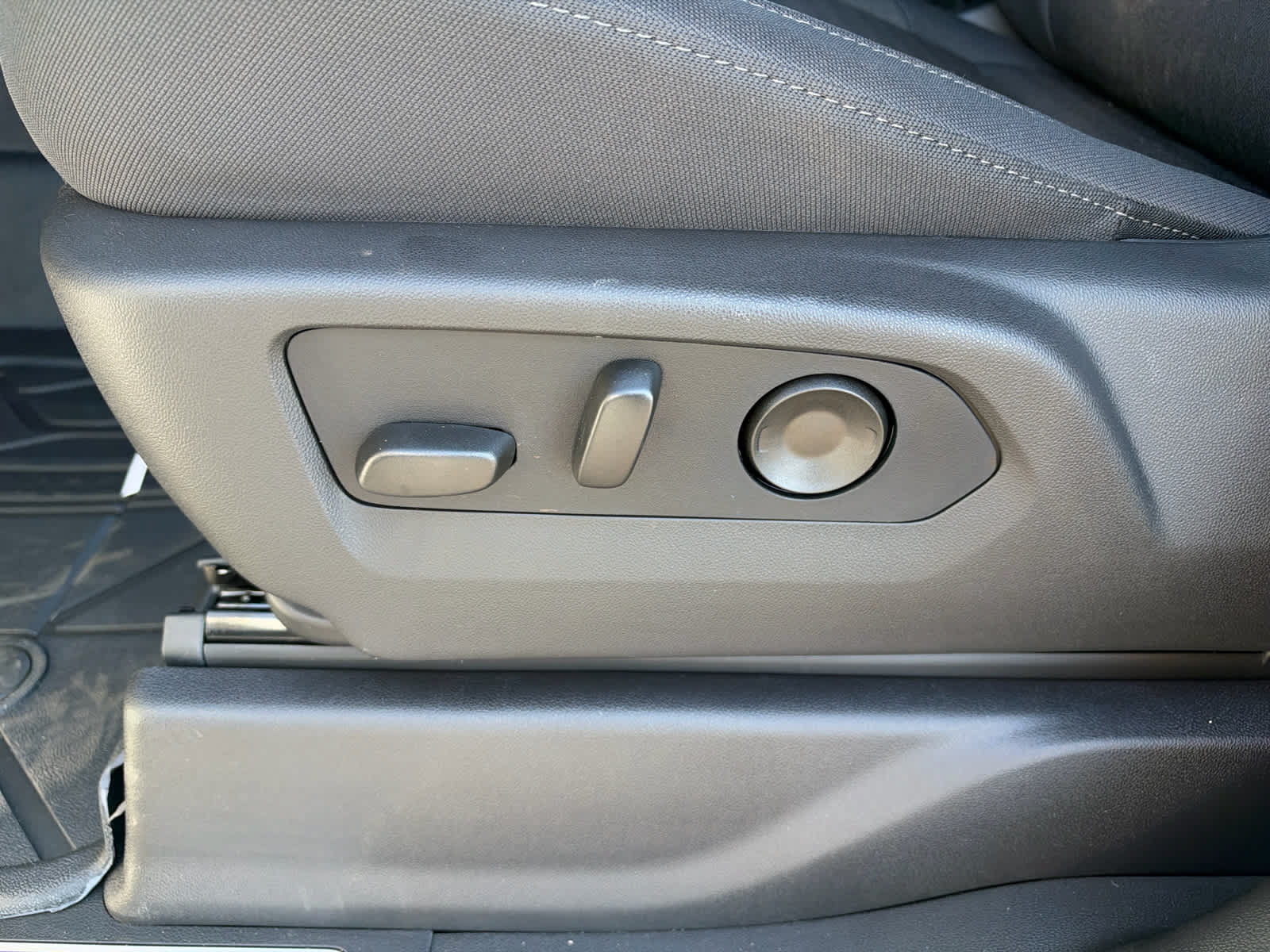 New 2026 Chevrolet Silverado 1500 RST w/ LPO, Liner Protection Package AWD/4WD image 13