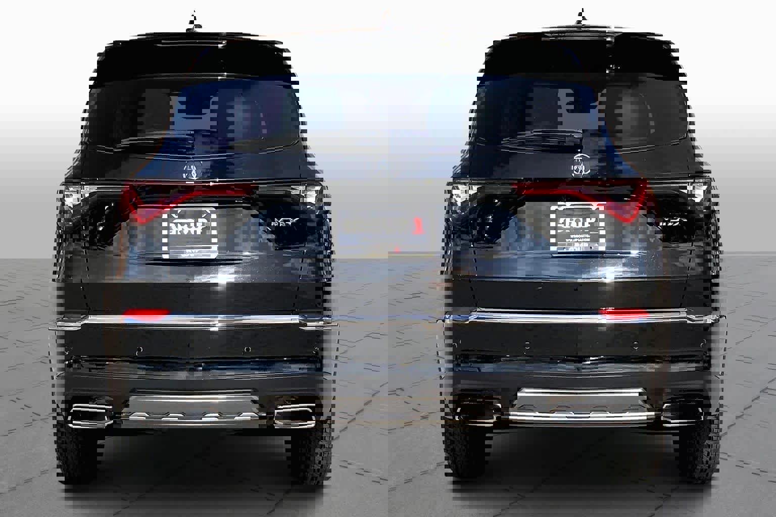 Used 2025 Acura MDX FWD w/ Technology Package image 5