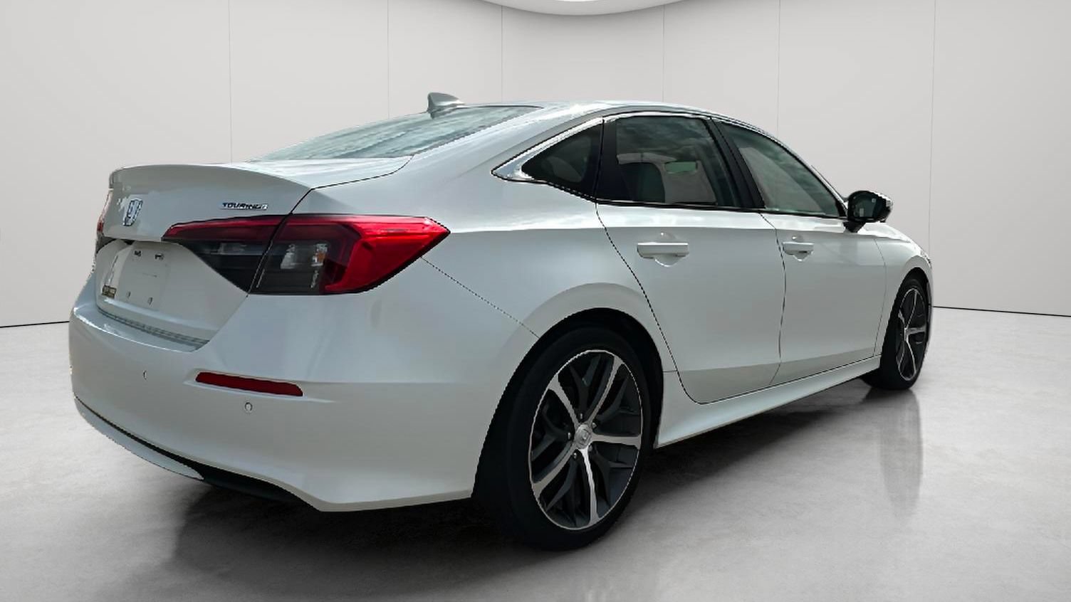 Used 2024 Honda Civic Touring image 5