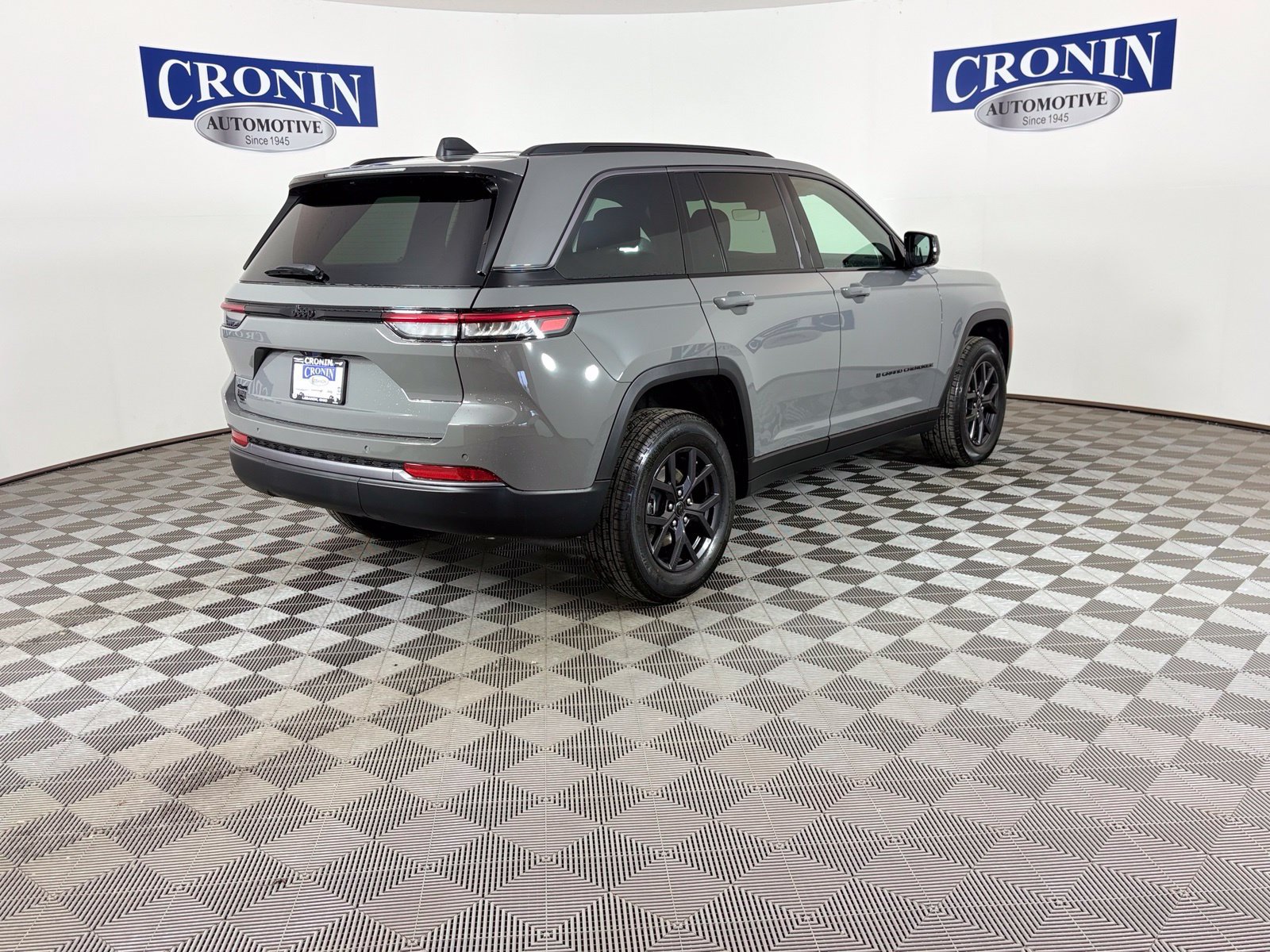 New 2027 Jeep Grand Cherokee 4WD image 30