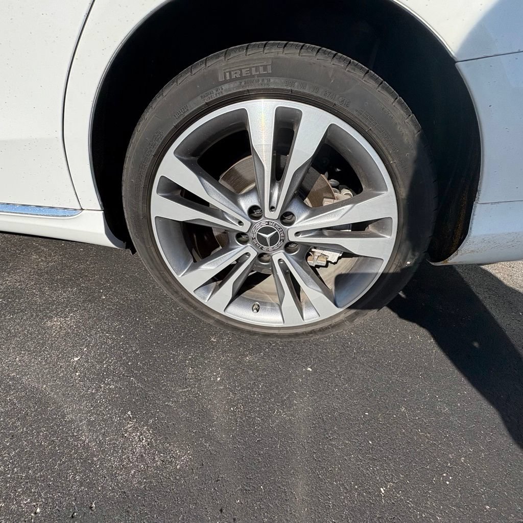 Used 2019 Mercedes-Benz C 300 4MATIC Sedan image 10