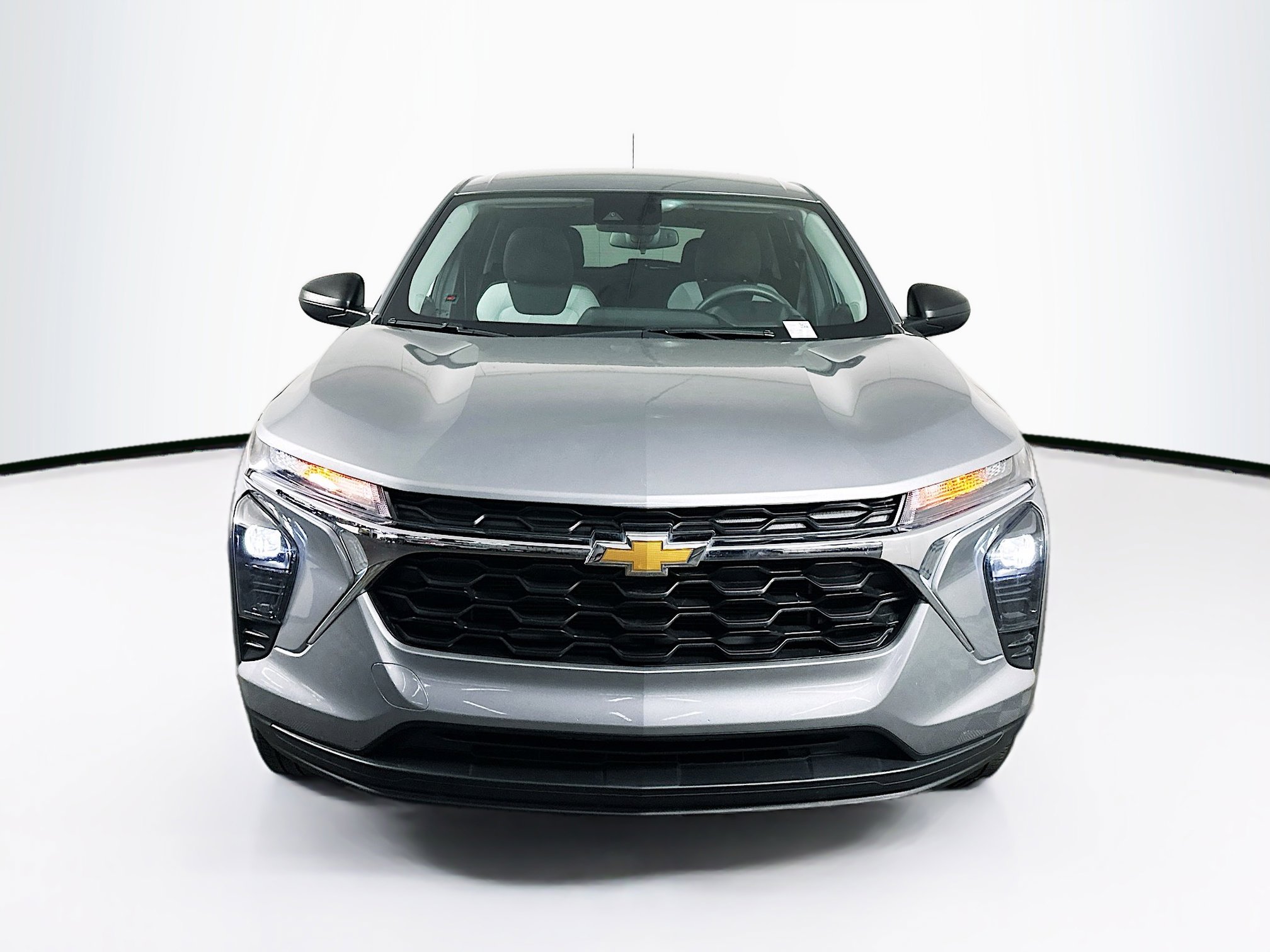 Used 2024 Chevrolet Trax LS w/ Driver Confidence Package image 2