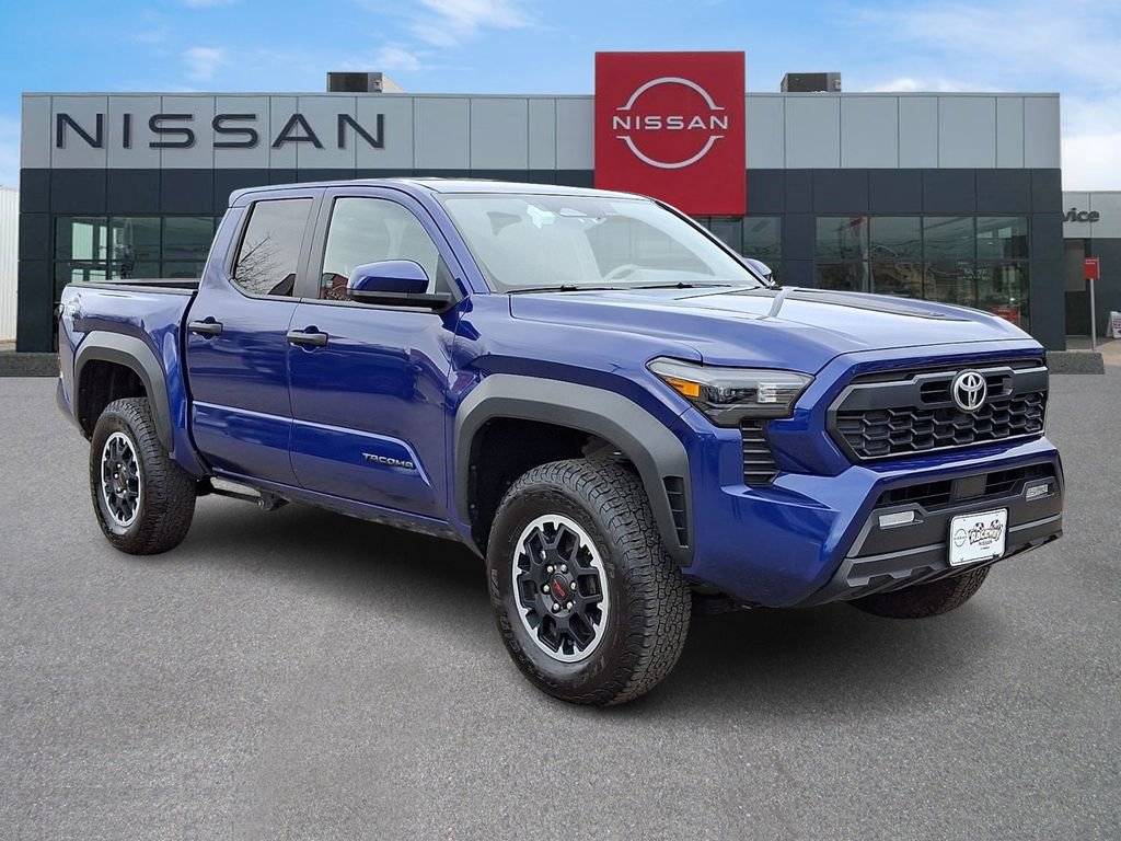 Used 2024 Toyota Tacoma TRD Off-Road AWD/4WD image 1