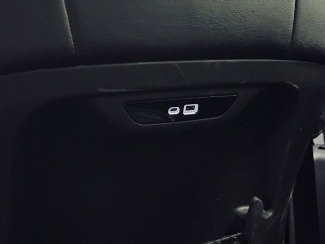 Certified 2025 Chrysler Pacifica Limited image 27