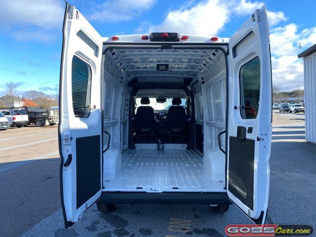New 2025 RAM ProMaster 2500 w/ Convenience Group image 8