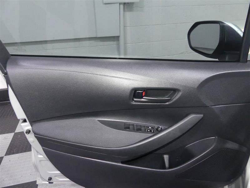 Used 2022 Toyota Corolla LE FWD image 17