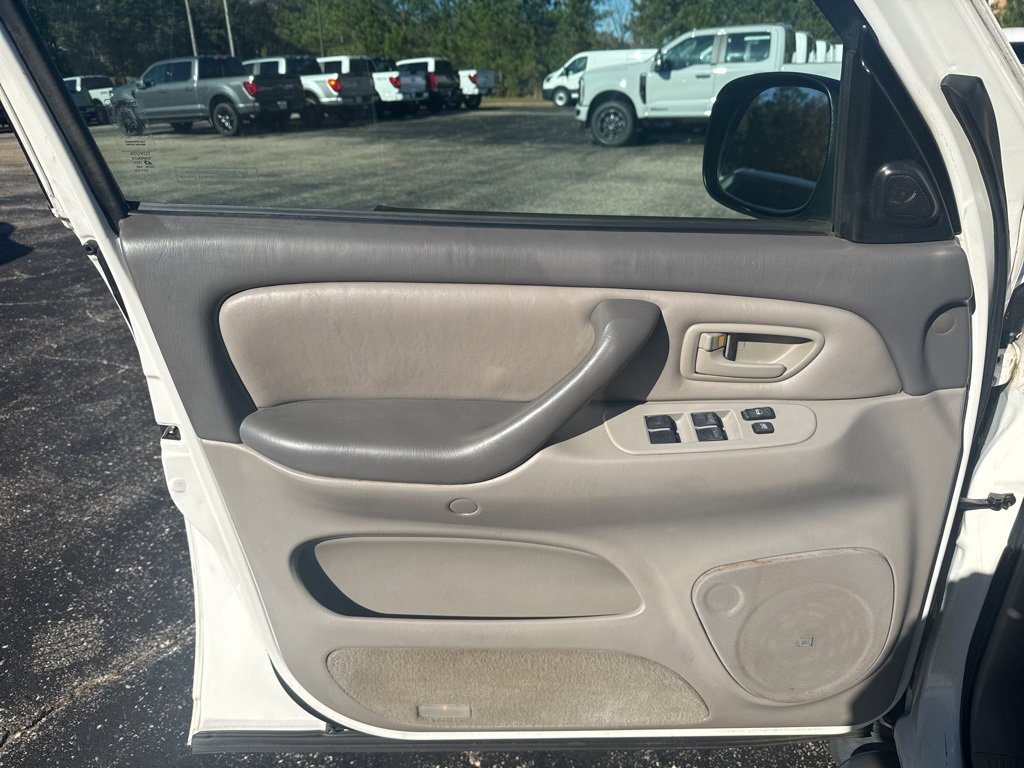 Used 2004 Toyota Sequoia SR5 image 25