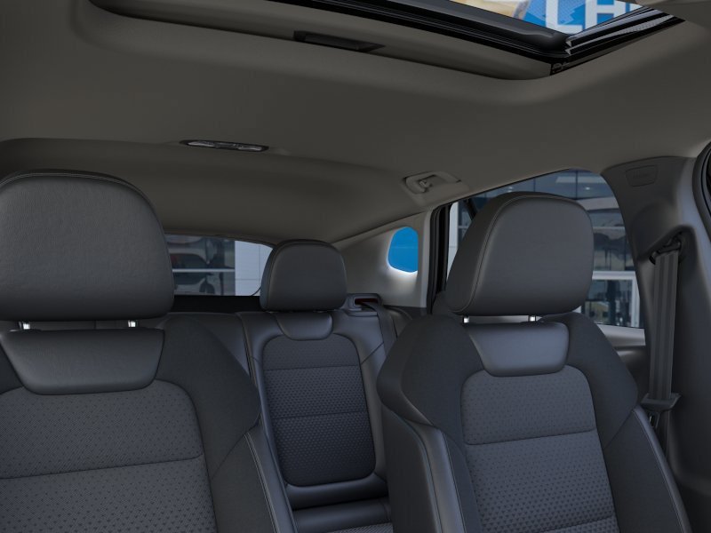 New 2026 Chevrolet Trax LT w/ Sunroof Package FWD image 24