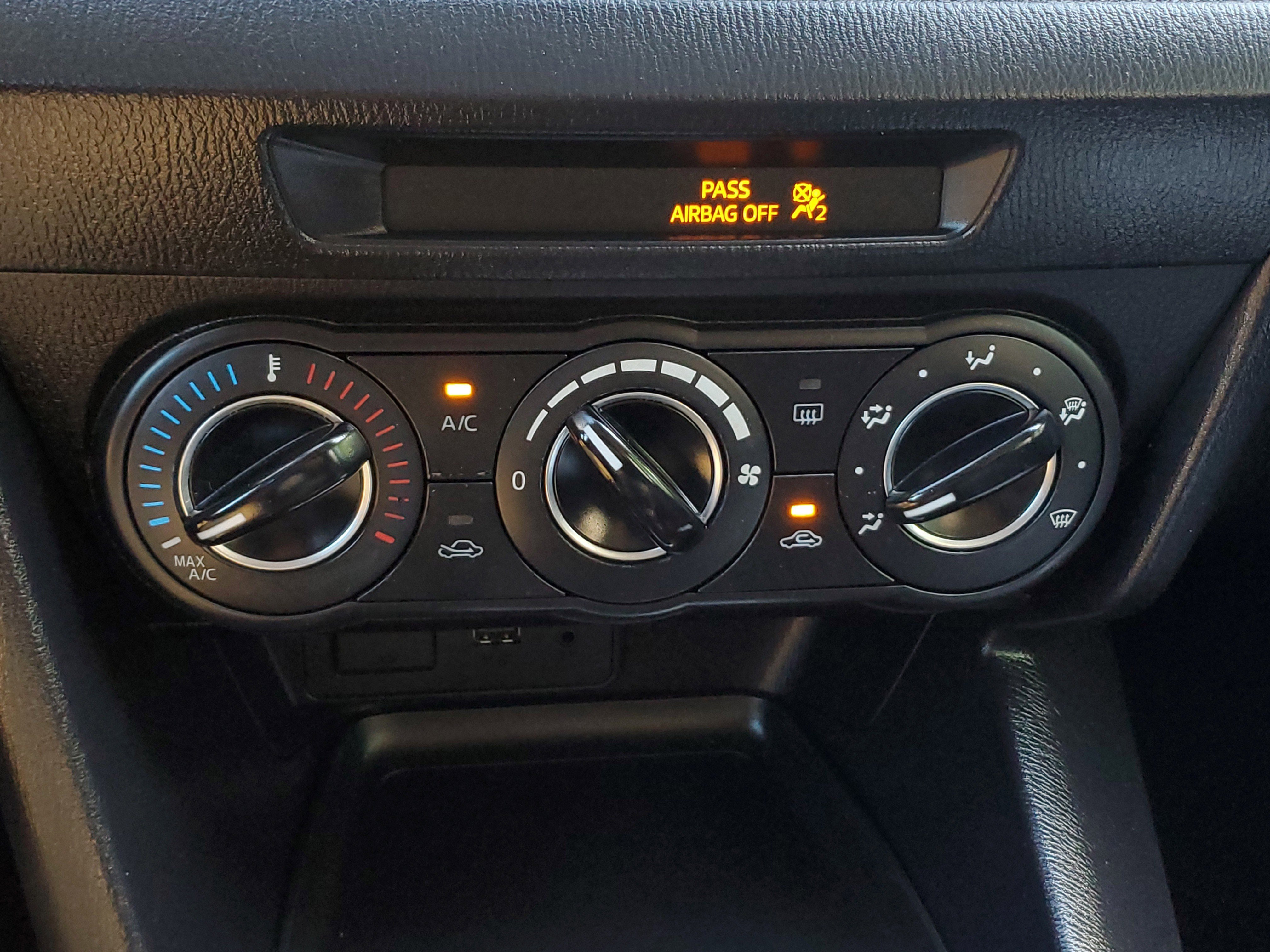 Used 2016 MAZDA MAZDA3 i Sport w/ Preferred Equipment Package image 25