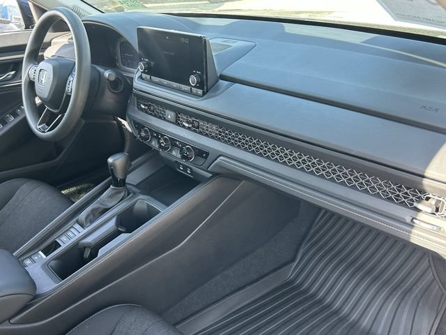 Used 2023 Honda Accord EX image 14