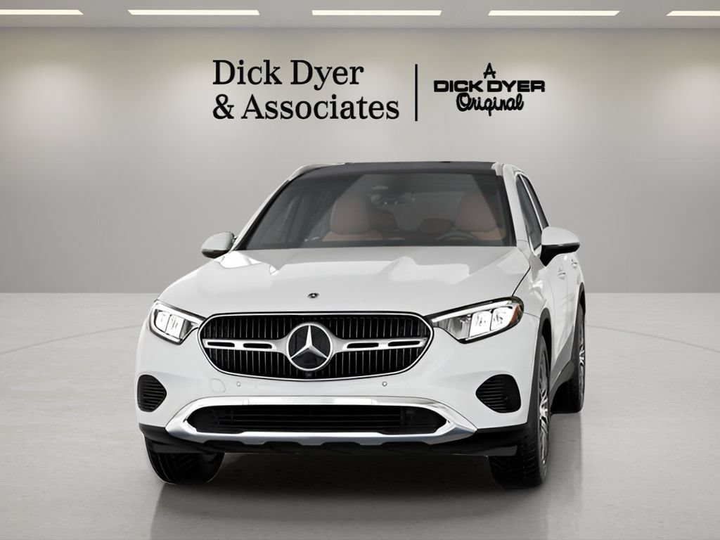 Used 2026 Mercedes-Benz GLC 300 image 38