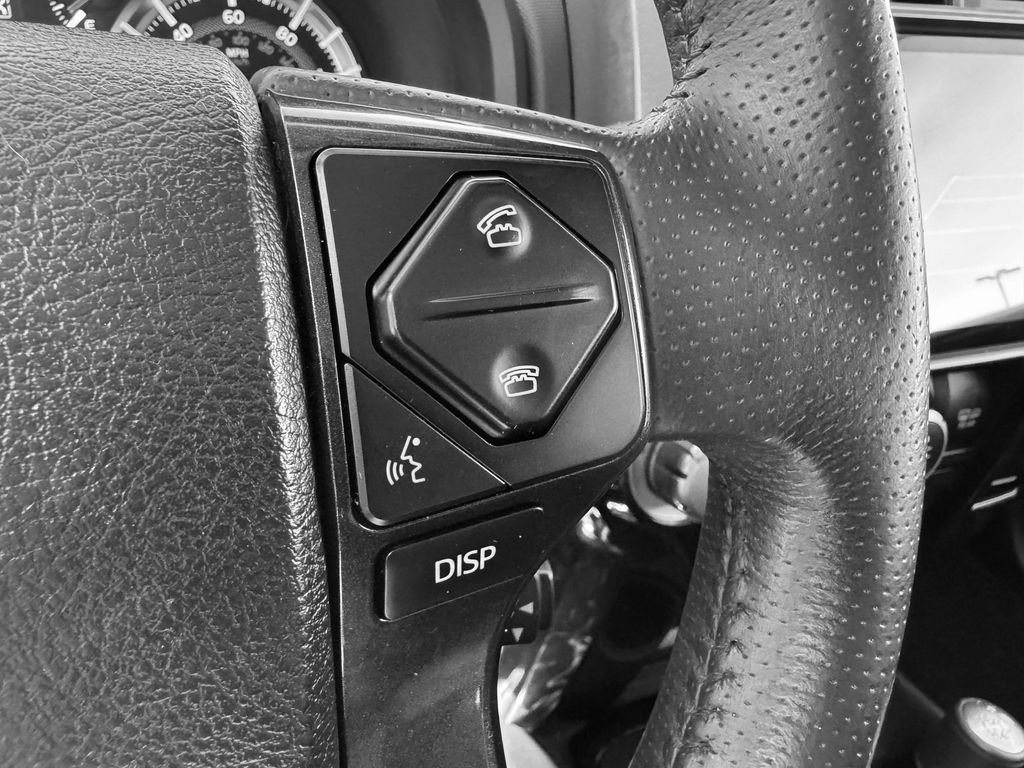 Used 2019 Toyota 4Runner TRD Off-Road AWD/4WD image 19