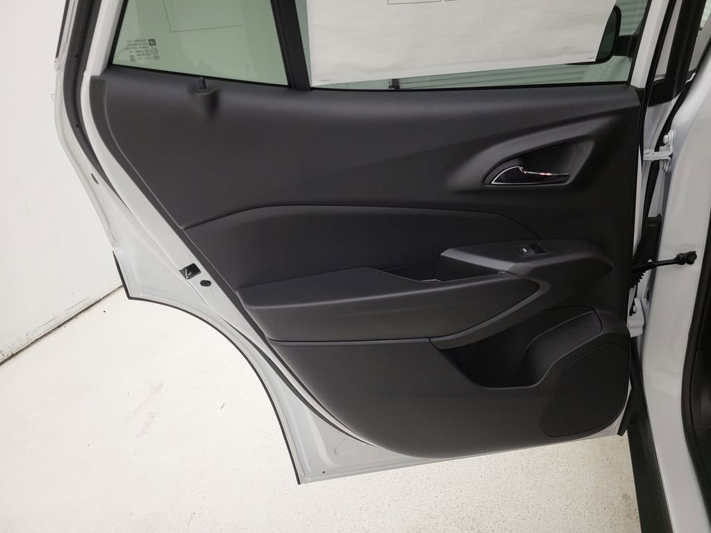 New 2026 Chevrolet Trax LT w/ Driver Confidence Package image 38