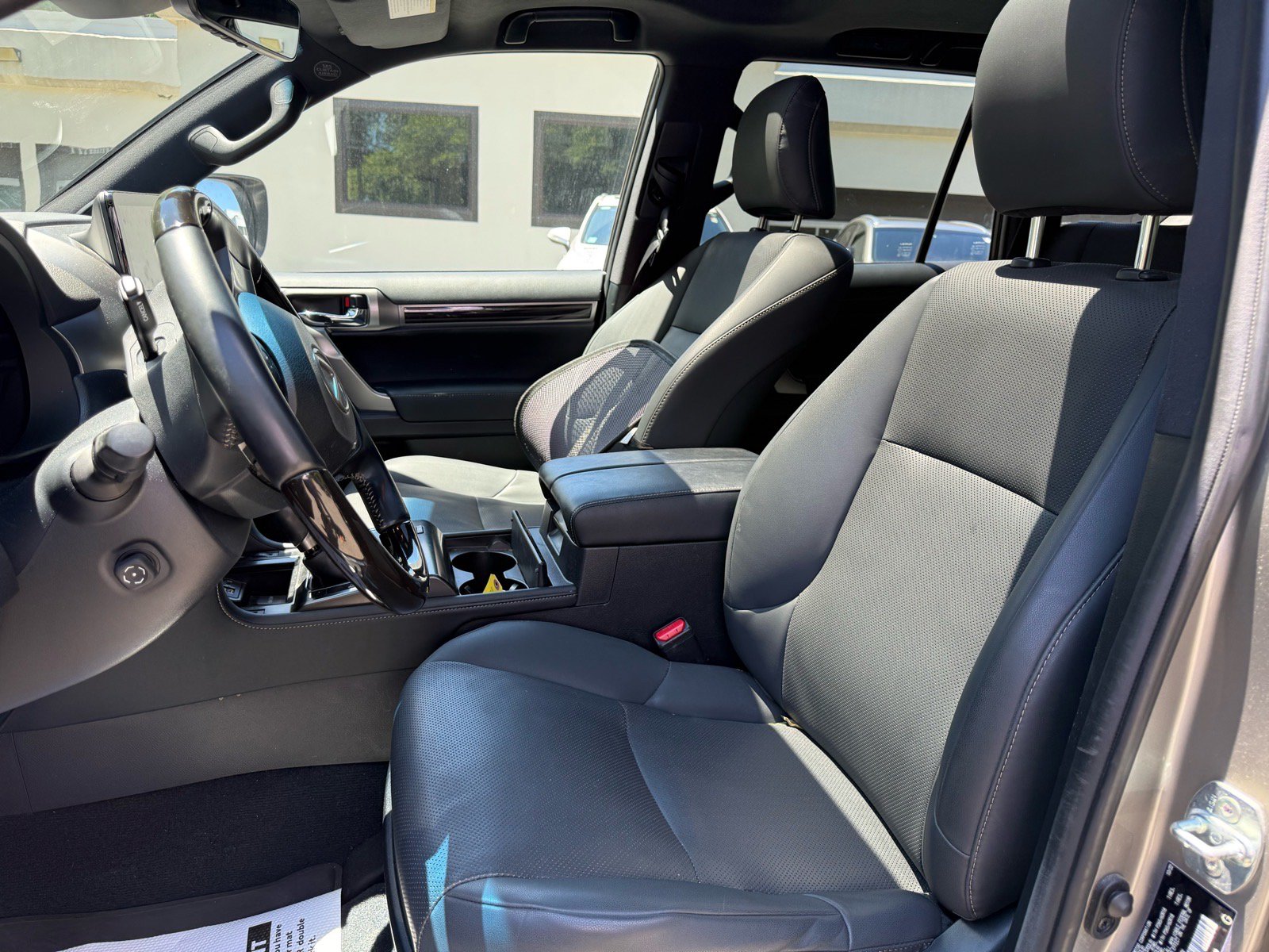 Certified 2023 Lexus GX 460 Premium w/ Premium Package AWD/4WD image 2