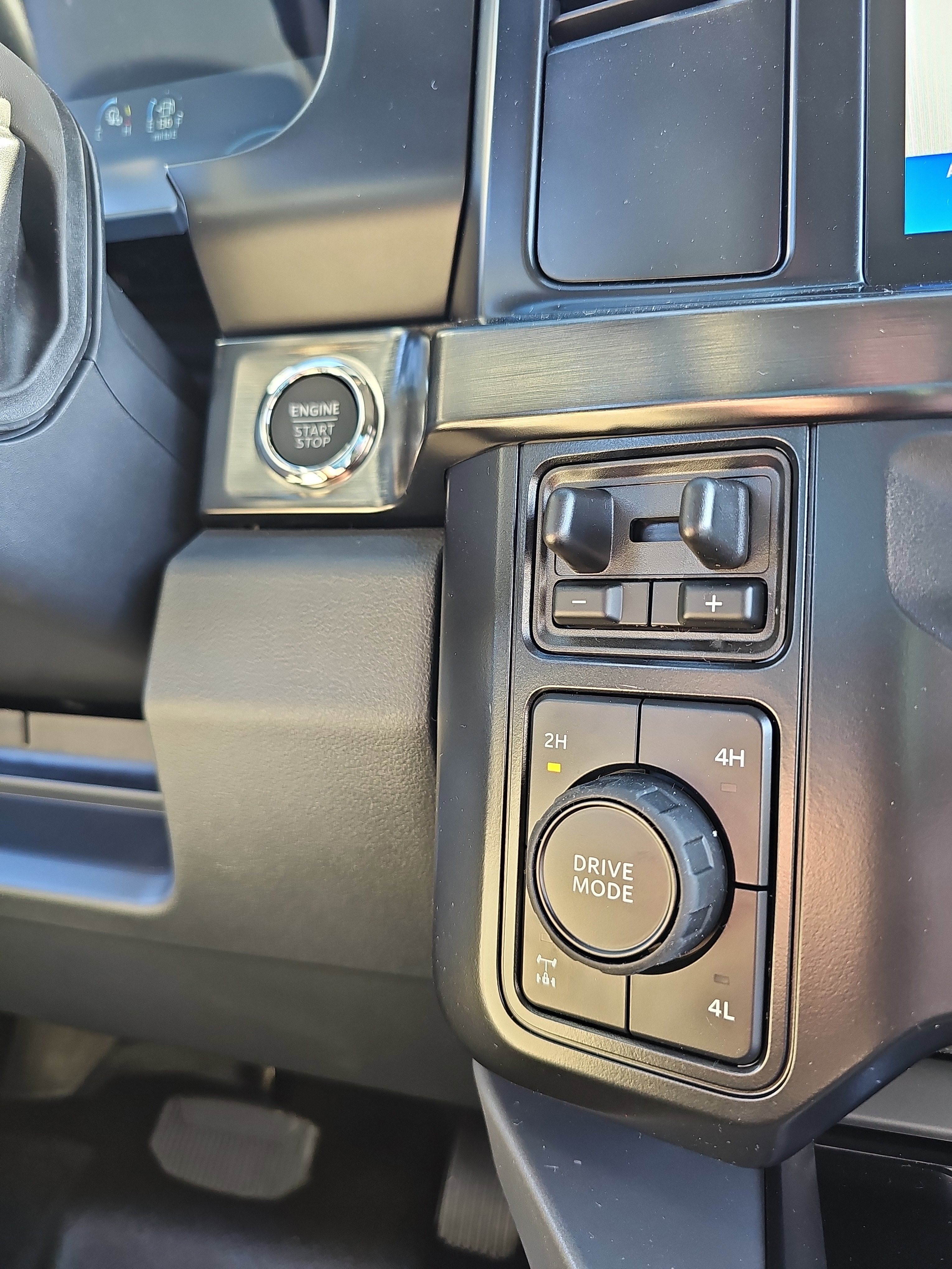 New 2026 Ford F350 Lariat image 25