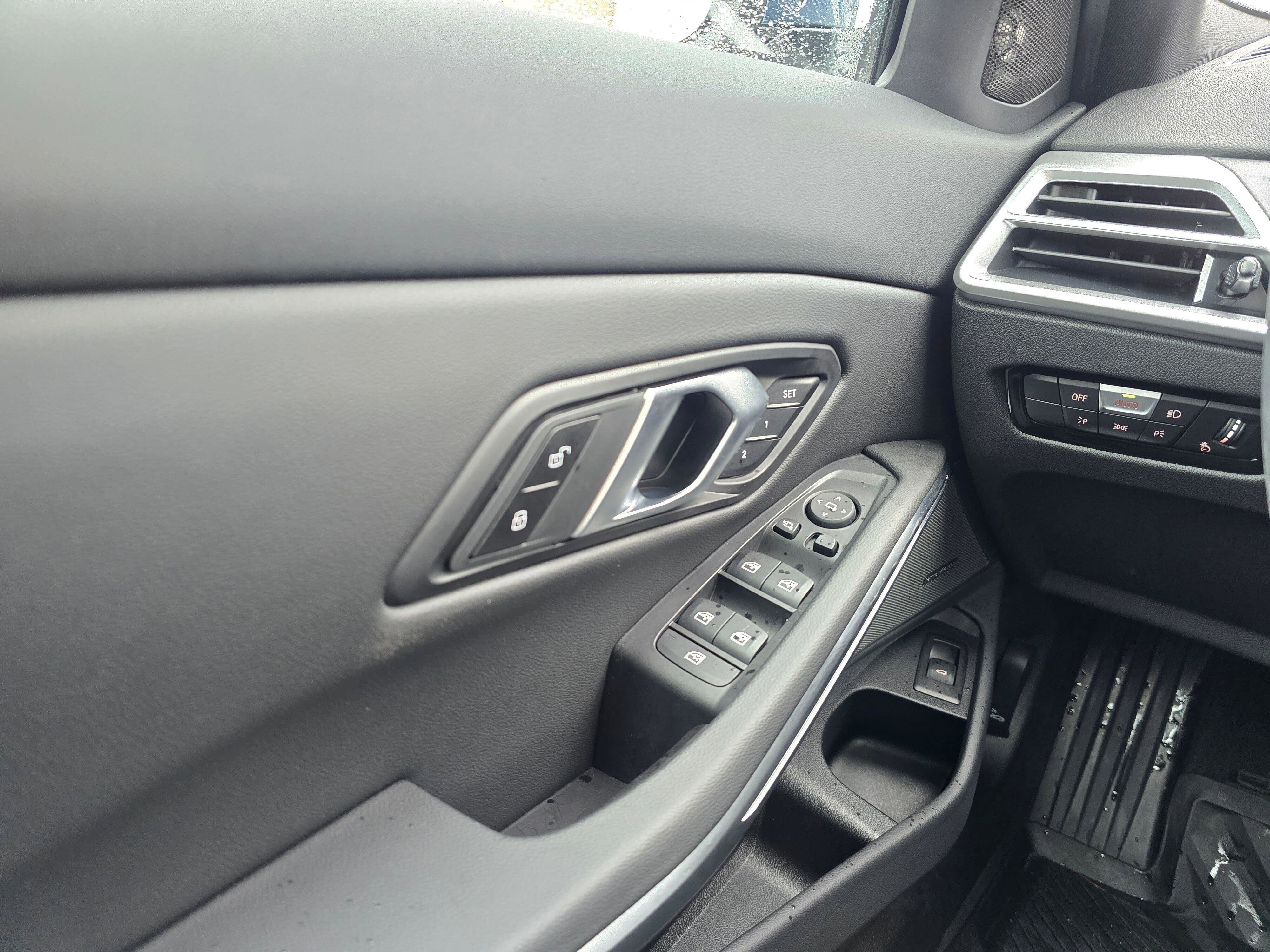 Certified 2025 BMW 330i xDrive Sedan w/ Premium Package image 29