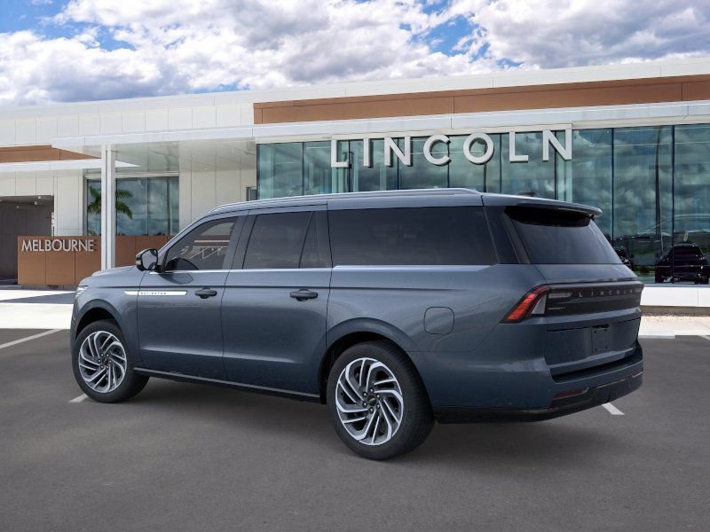 New 2026 Lincoln Navigator L Reserve AWD/4WD image 4