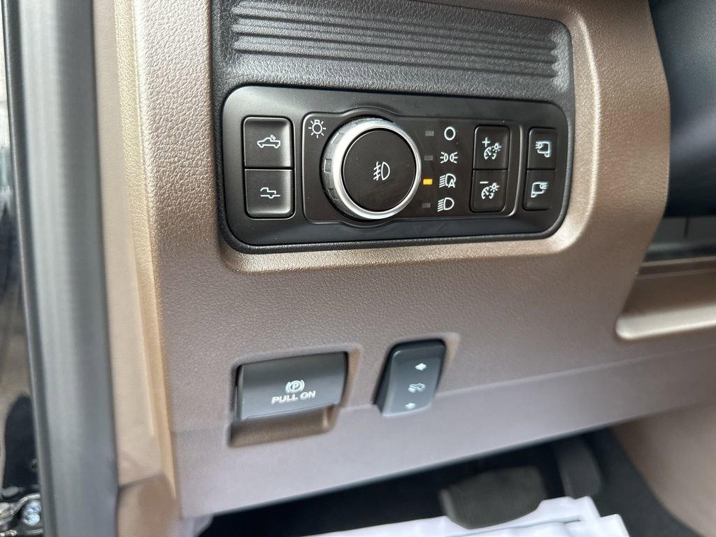 New 2026 Ford F250 King Ranch w/ Chrome Package image 23