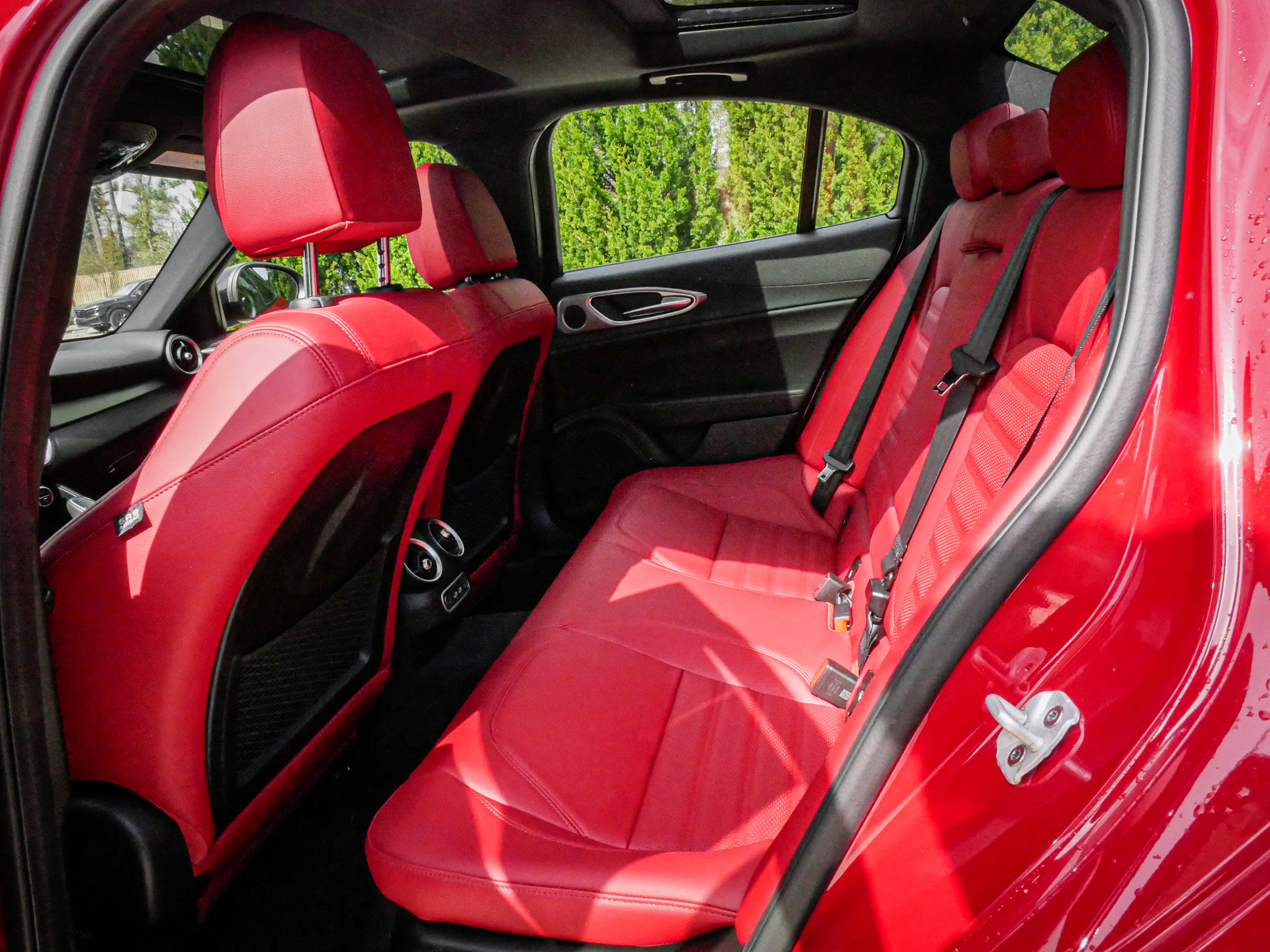 Used 2024 Alfa Romeo Giulia Veloce image 31