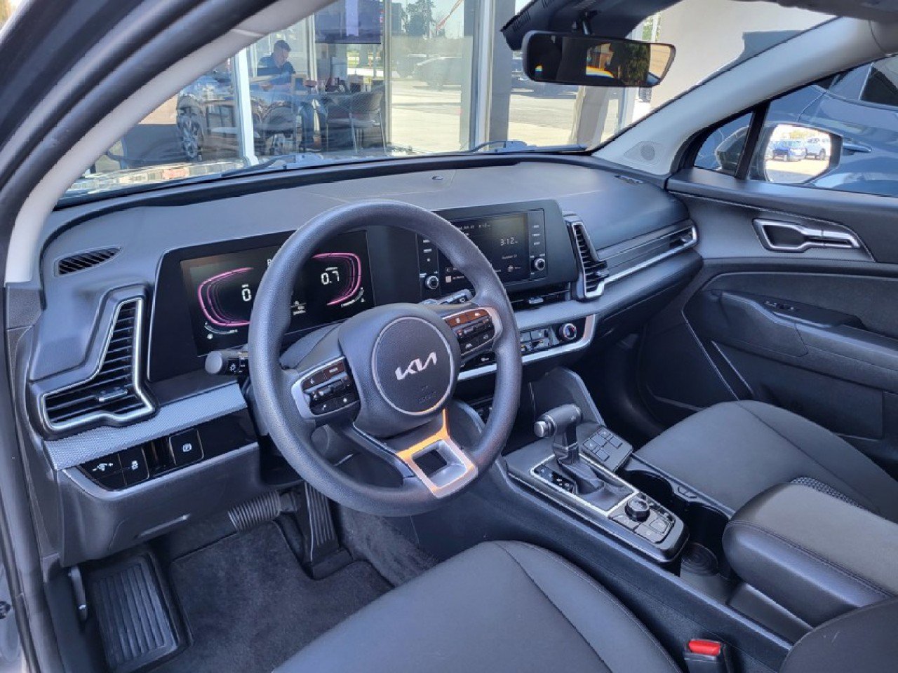 Used 2024 Kia Sportage LX image 27