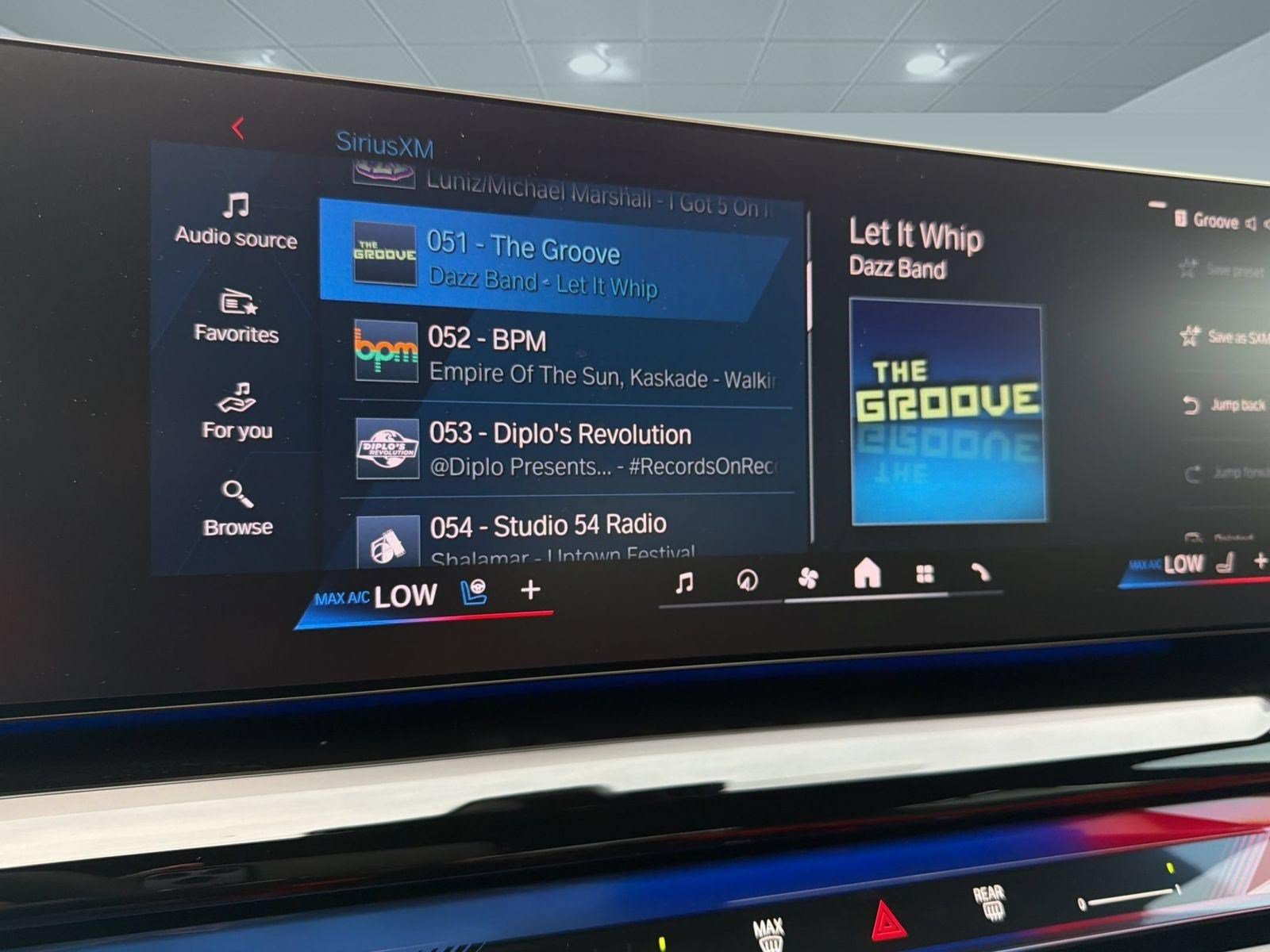 New 2027 BMW M5 w/ Executive Package AWD/4WD image 20