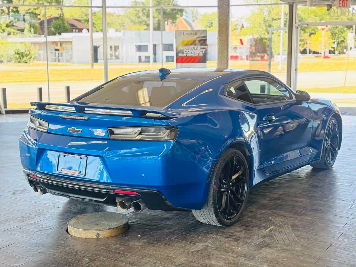 Used 2017 Chevrolet Camaro SS RWD image 7