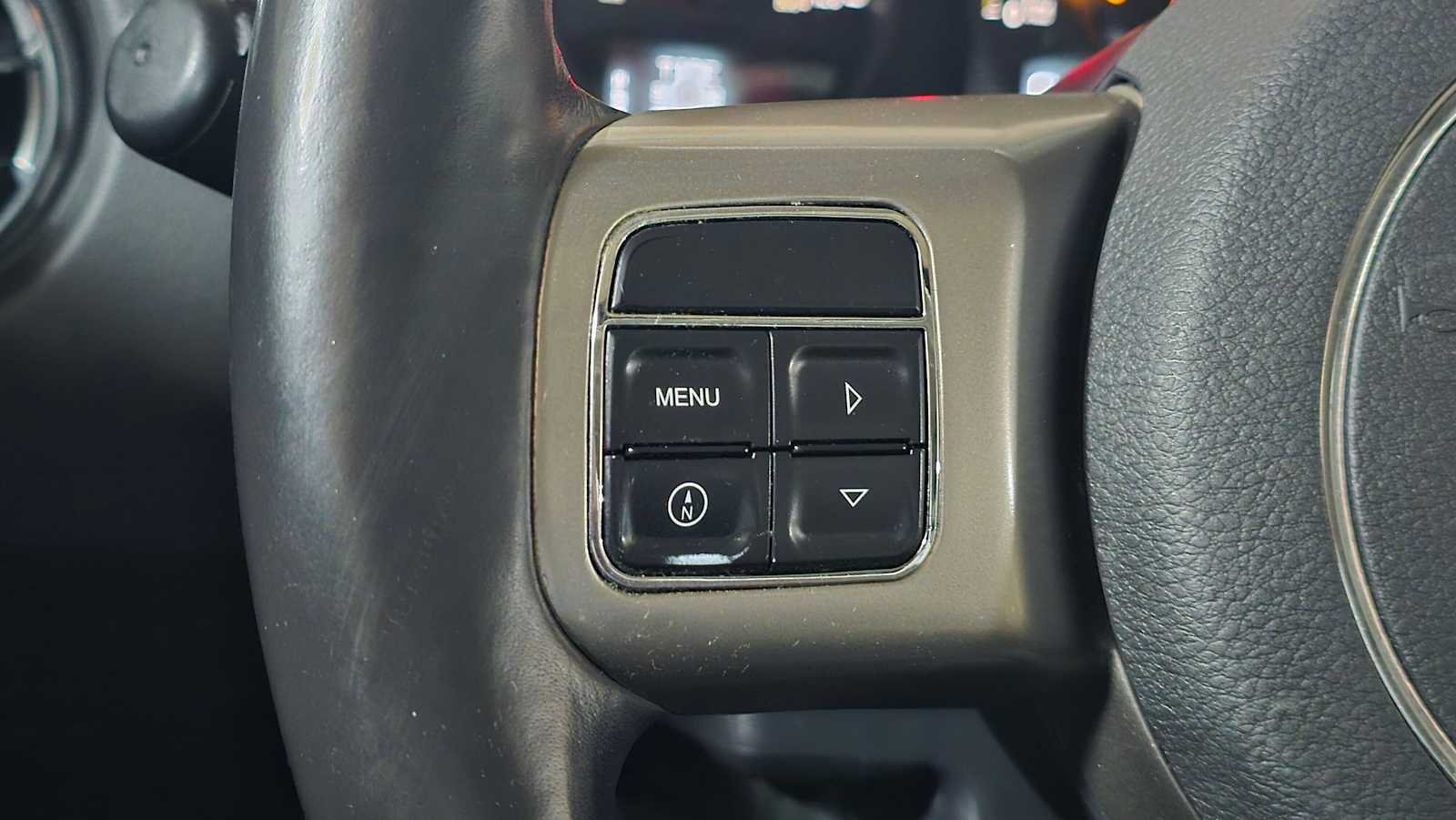 Used 2015 Jeep Patriot High Altitude AWD/4WD image 26