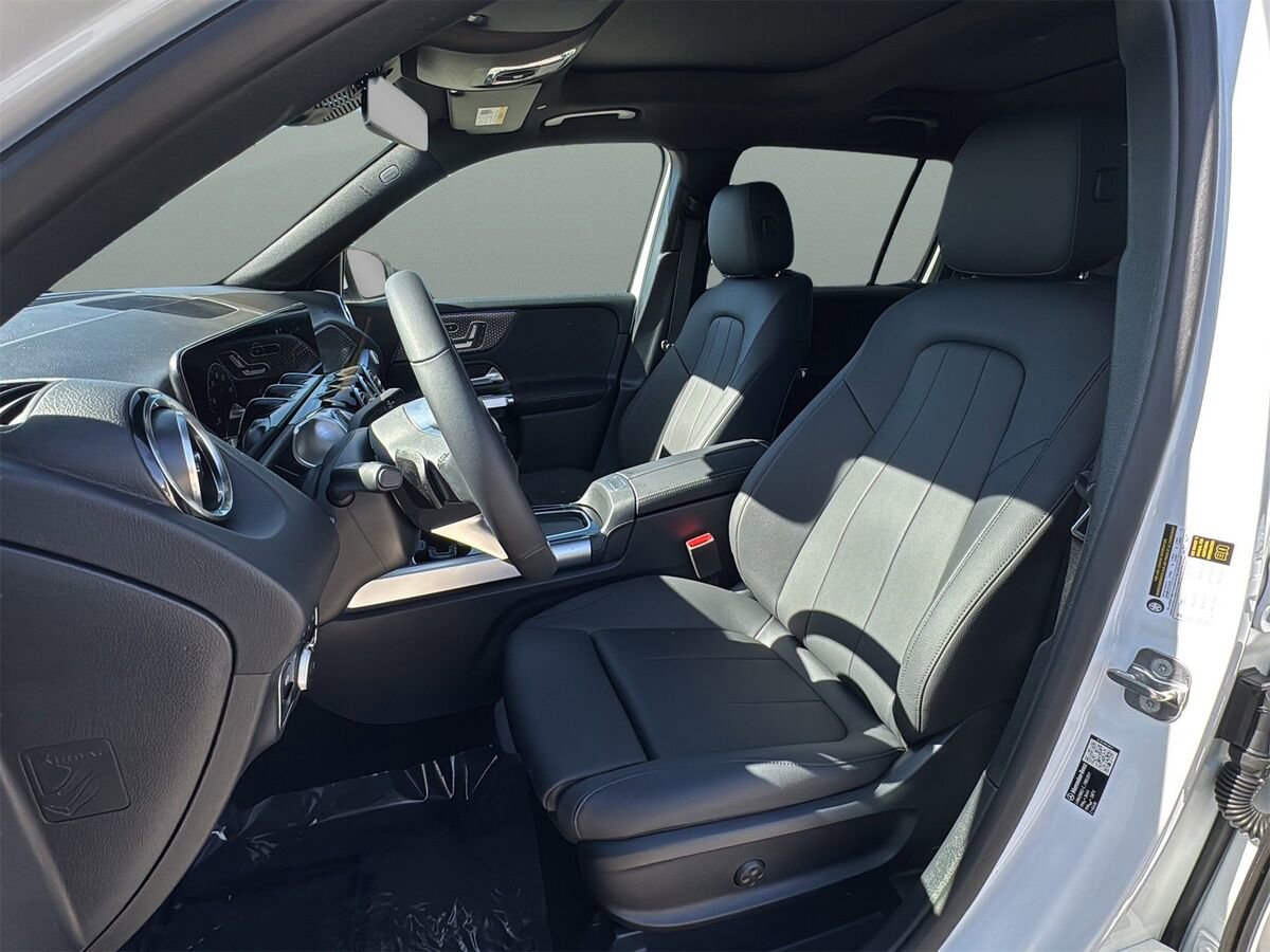 New 2026 Mercedes-Benz GLB 250 image 14