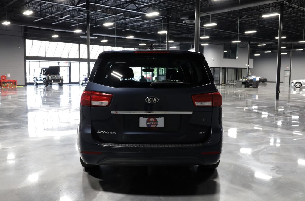 Used 2016 Kia Sedona SX FWD image 6