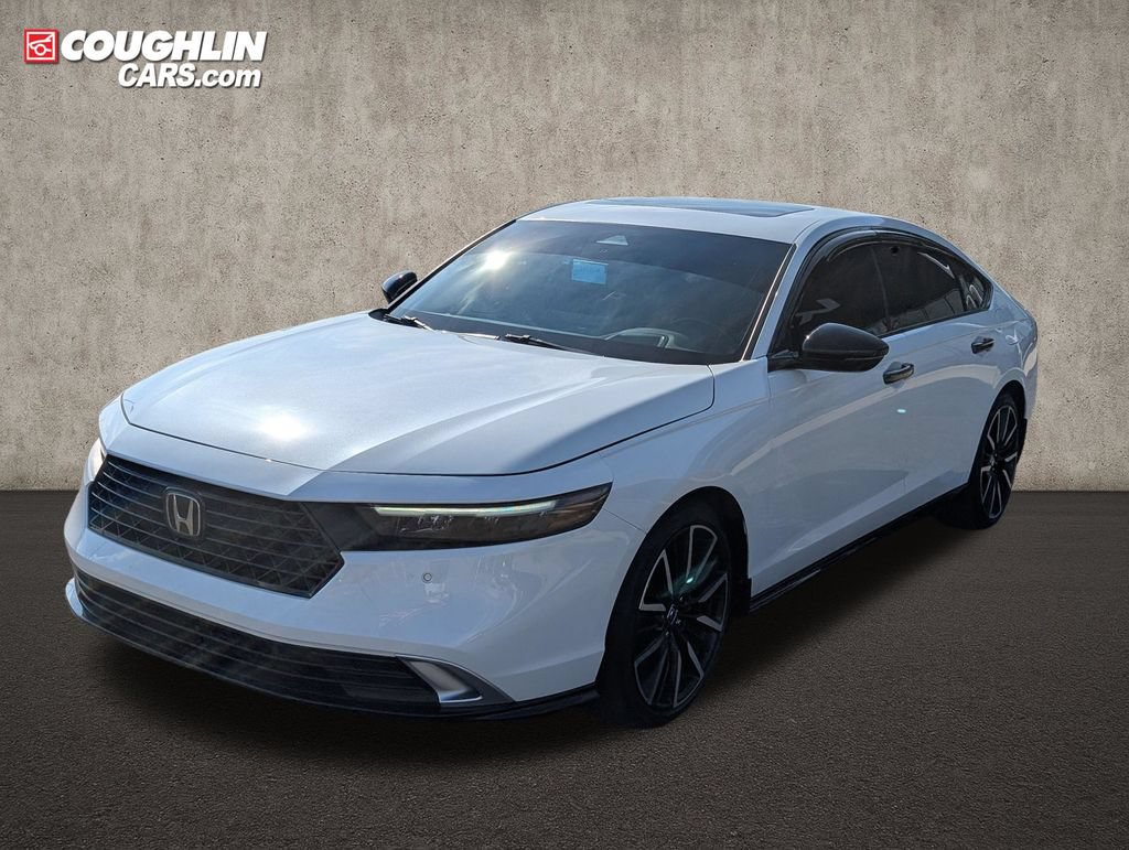 Used 2024 Honda Accord Touring image 3