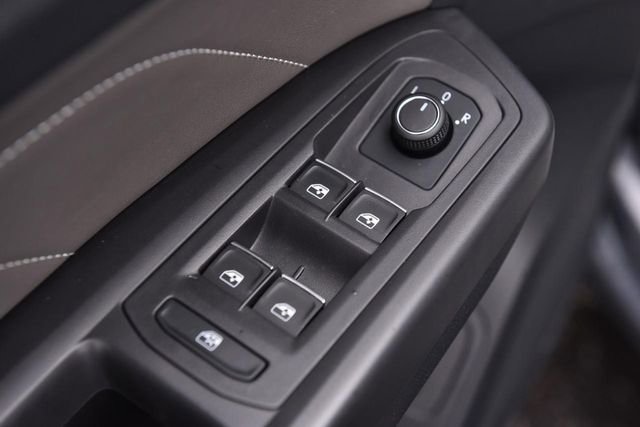 Certified 2023 Volkswagen Atlas Cross Sport SE w/ Panoramic Sunroof Package image 8