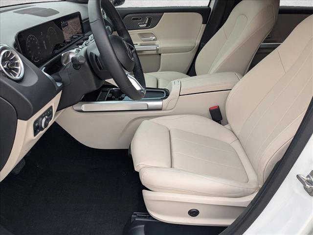 Used 2025 Mercedes-Benz GLB 250 image 16