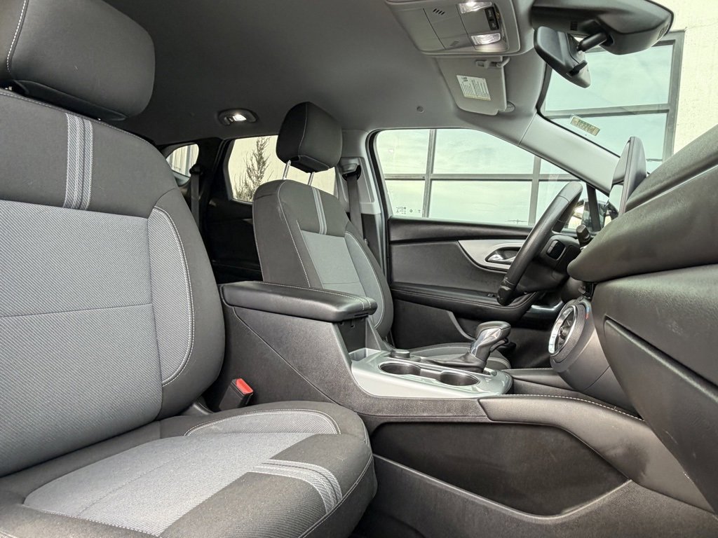 Used 2023 Chevrolet Blazer LT w/ Midnight/Sport Edition image 29
