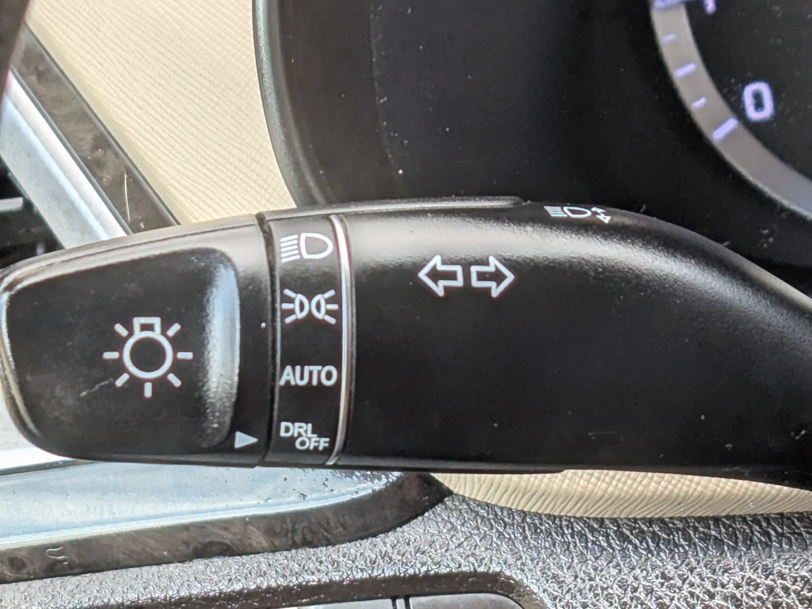 Used 2019 Hyundai Santa Fe XL SE FWD image 28