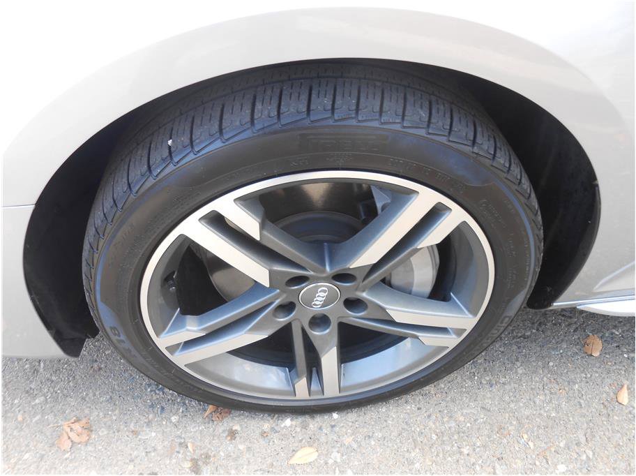 Used 2018 Audi A4 2.0T Premium Plus w/ Premium Plus Package image 15