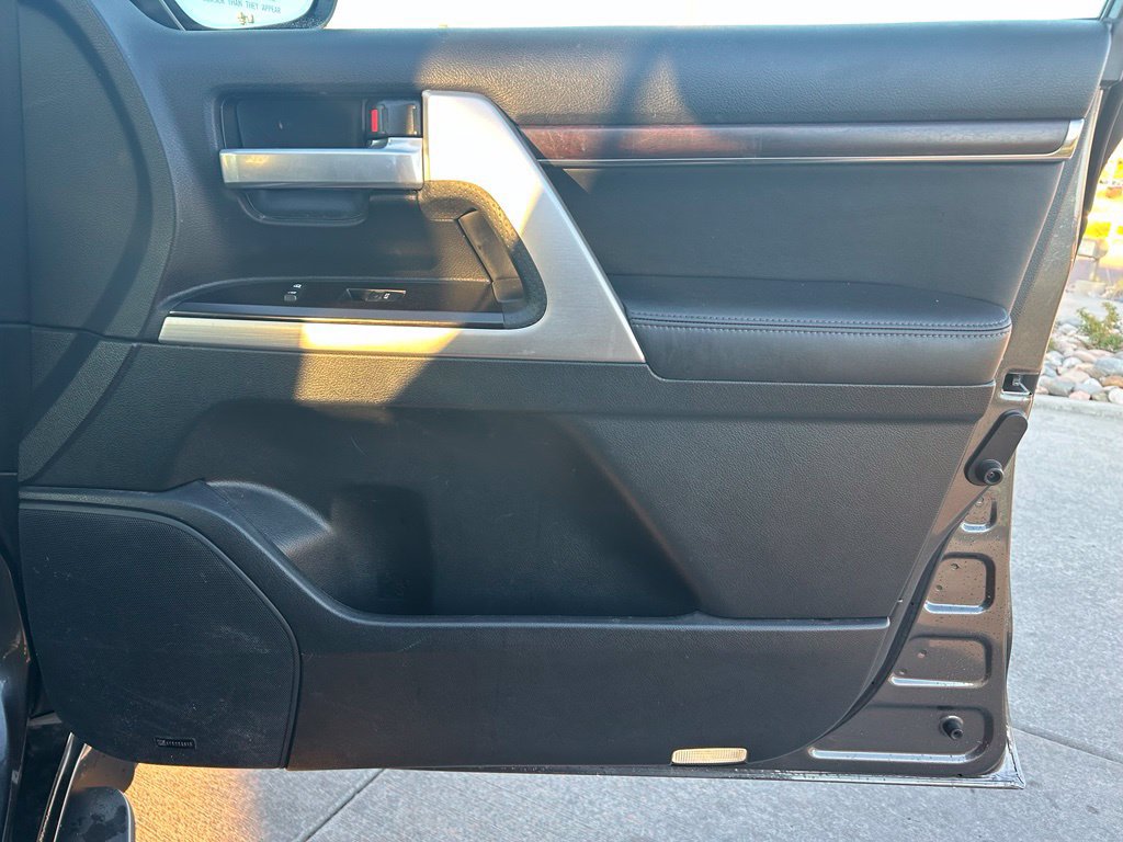 Used 2019 Toyota Land Cruiser AWD/4WD image 30